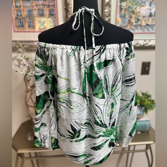 WHITE HOUSE BLACK MARKET PALM PRINT OFF THE SHOULDER HALTER PEASANT BLOUSE SZ M - Picture 2 of 11